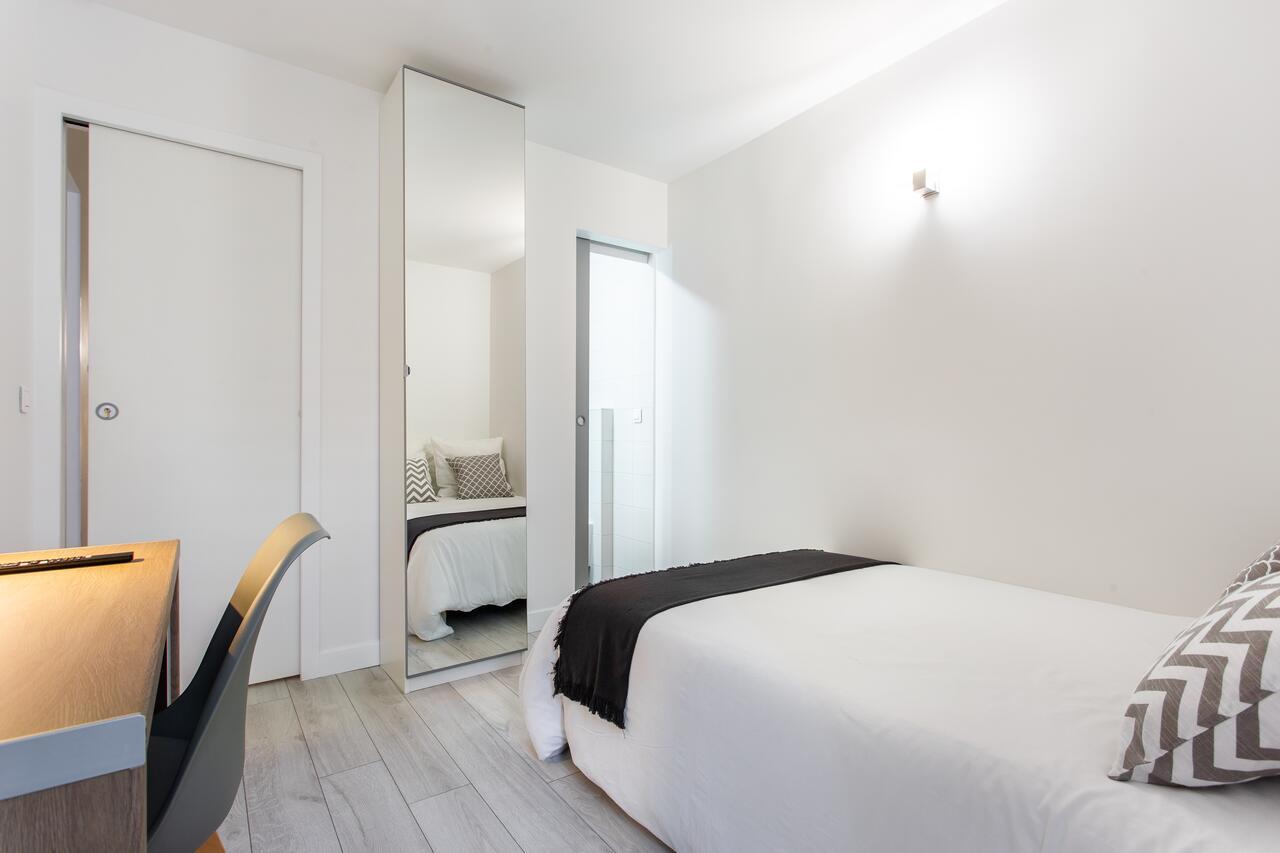 D&E - Paris-Disney - Holidays Apartment - Appartement De Vacances - 5 Chambres- 5 Sdb - 5 Bedrooms - 5 Bathrooms - Netflix Champs-Sur-Marne Ngoại thất bức ảnh