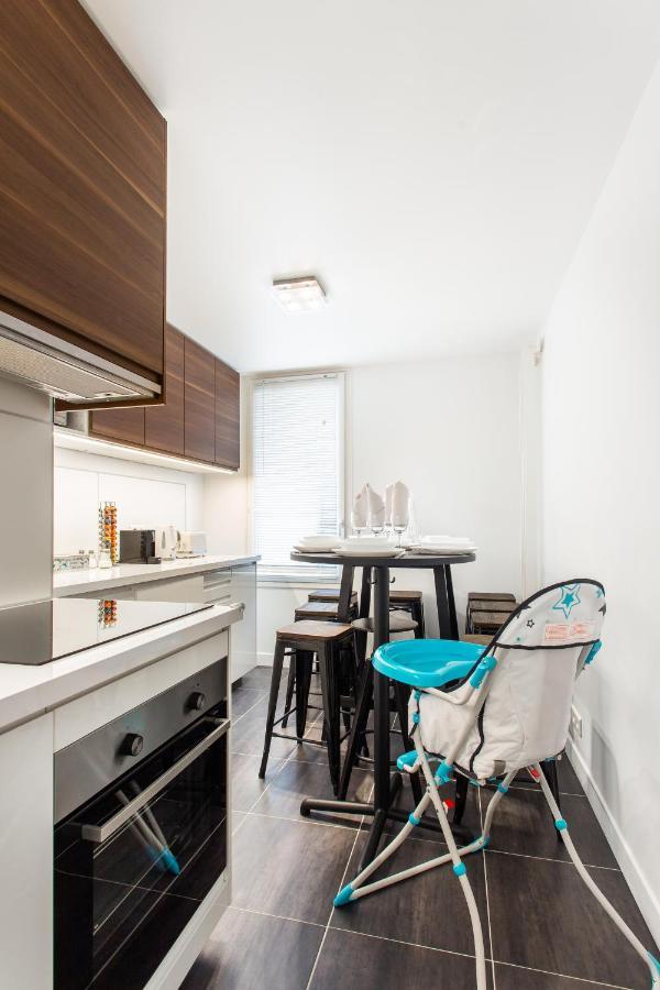 D&E - Paris-Disney - Holidays Apartment - Appartement De Vacances - 5 Chambres- 5 Sdb - 5 Bedrooms - 5 Bathrooms - Netflix Champs-Sur-Marne Ngoại thất bức ảnh